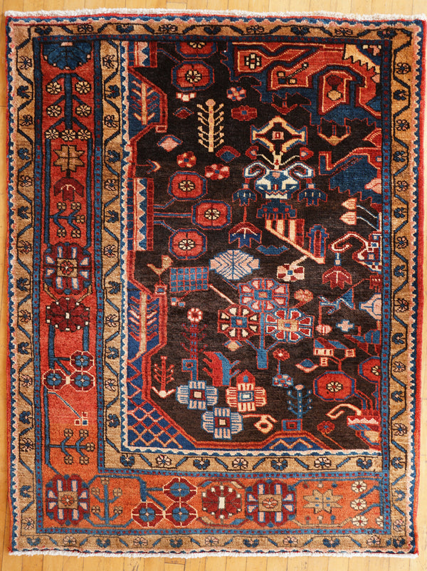 Nahavand wagireh rug 127 x 106